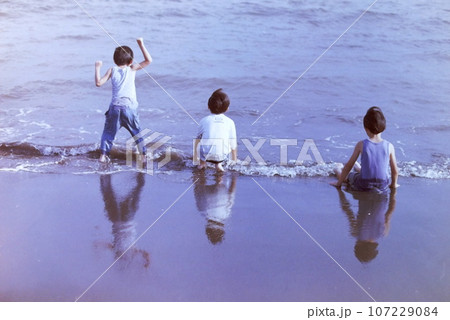 海辺にて 海辺にて 107229084