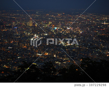 札幌藻岩山からの夜景 札幌藻岩山からの夜景 107229298