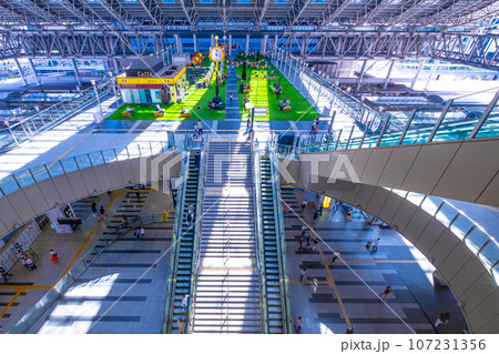 JR大阪駅 時の広場と大空間 JR大阪駅 時の広場と大空間 107231356