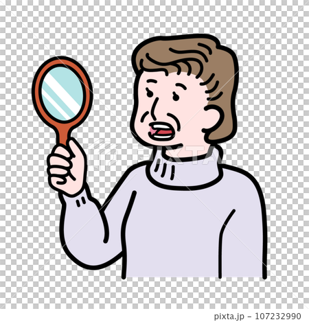 口を開けて手鏡で口の中をチェックするシニア女性 107232990