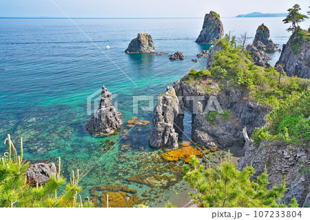 【青海島自然研究路】 山口県長門市仙崎 紫津浦 【青海島自然研究路】 山口県長門市仙崎 紫津浦 107233804