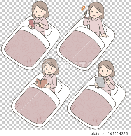 布団に入る若い女性 107234286
