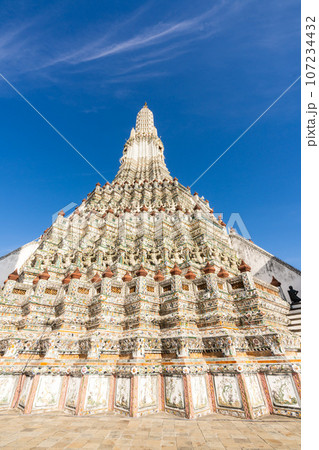 タイの暁の寺 ワットアルン(2023年撮影) タイの暁の寺 ワットアルン(2023年撮影) 107234432