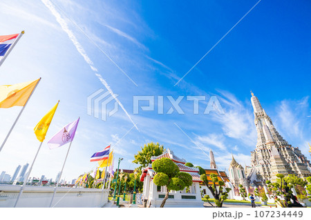タイの暁の寺　ワットアルン（2023年撮影） 107234449