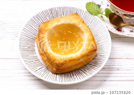 りんごジャムのデニッシュパン りんごジャムのデニッシュパン 107235820