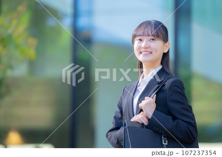 就活 女性のポートレート 撮影協力「LINK FOREST」 就活 女性のポートレート 撮影協力「LINK FOREST」 107237354