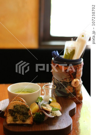 カフェランチ カフェランチ 107238702