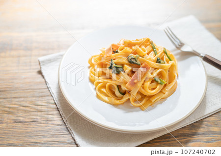 トマトクリームパスタ 107240702