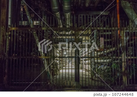 JXTGエネルギー和歌山製油所の夜景(2023年9月) 107244648