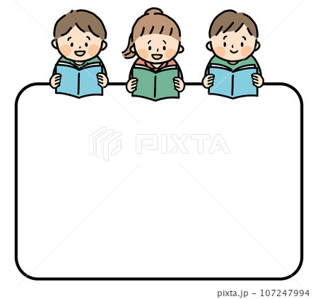 読書をする子供たちとコピースペース 読書をする子供たちとコピースペース 107247994