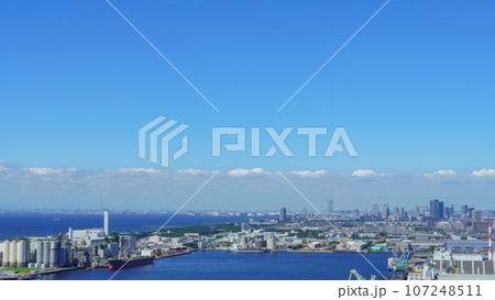 千葉ポートタワーから見た東京湾〜海浜幕張方面の風景 107248511