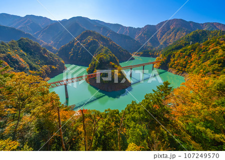 奥大井湖上駅の紅葉 奥大井湖上駅の紅葉 107249570