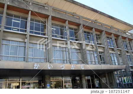 貝塚市役所 貝塚市役所 107251147