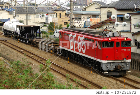 武蔵野線 東所沢ー新秋津 JR東日本 EF65-1118(田端)+タキ18600 武蔵野線 東所沢ー新秋津 JR東日本 EF65-1118(田端)+タキ18600 107251872