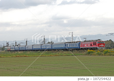羽越本線　鶴岡ー藤島　JR貨物　EF510-6＋JR東日本　24系　夢空間　JR20周年記念号 107254422