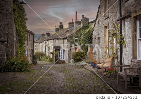 Typical street architecture in North Yorkshire town Typical street architecture in North Yorkshire town 107254553