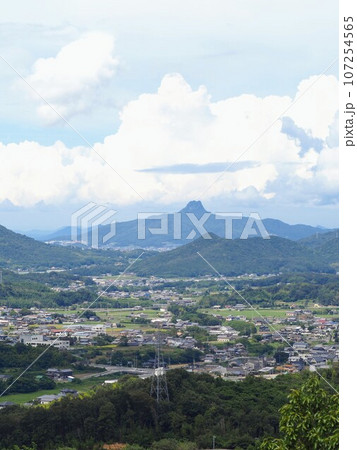 三石山からの風景【香川県さぬき市】みろく自然公園2 107254565