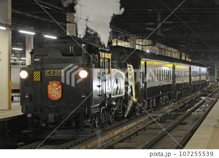 函館本線 札幌 JR北海道 C11-207(旭川) SLクリスマス in 小樽 函館本線 札幌 JR北海道 C11-207(旭川) SLクリスマス in 小樽 107255539