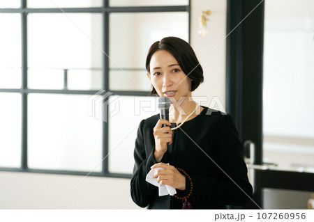 喪主の挨拶の画像 107260956