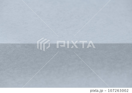 和紙による明暗イメージの背景素材 107263002