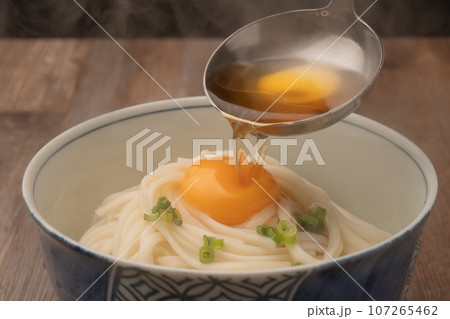 釜揚げうどん   月見うどん 107265462