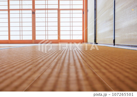 和室の障子と襖 107265501