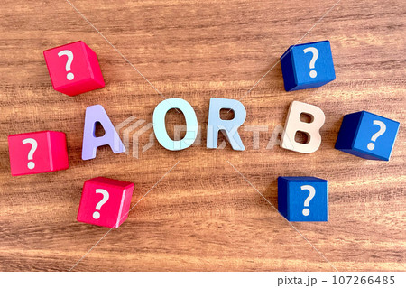 AかBかで迷う　プランや案を比較する 107266485