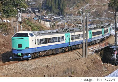 北陸本線　石動ー倶利伽羅　JR東日本　485系　R27編成（新潟）　北越 107267724