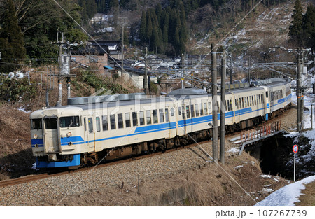 北陸本線　石動ー倶利伽羅　JR西日本　475系　A06編成（金沢） 107267739