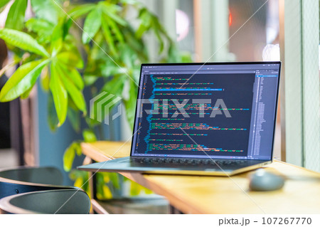 ホームページ制作 HTML CSS 夜のラウンジ ホームページ制作 HTML CSS 夜のラウンジ 107267770