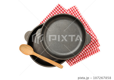 PNG, Empty pan, isolated on white background 107267858