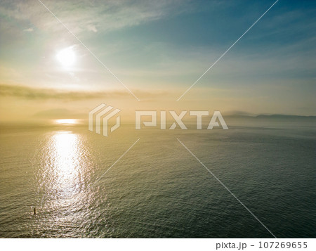 夕陽で霞む 紀淡海峡 友ヶ島 107269655