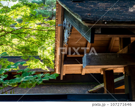 趣深い角館の武家屋敷の夏景色　歴史的街並み 107271646
