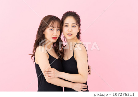 若い女性のビューティ 107276211