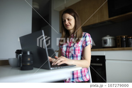 Lovely lady in domestic tshirt 107279000