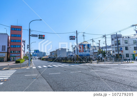 日本の東京都市景観 地下鉄 北新横浜駅前などを望む 日本の東京都市景観 地下鉄 北新横浜駅前などを望む 107279205