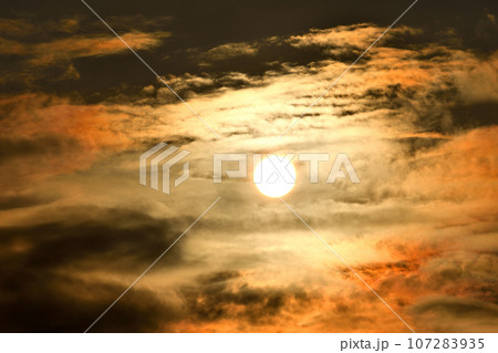 五島灘、角力灘、大角力の夕景 107283935