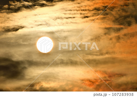 五島灘、角力灘、大角力の夕景 107283938