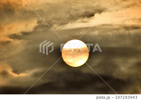 五島灘、角力灘、大角力の夕景 107283943