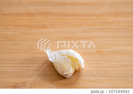 潰したにんにくひとかけ 107284092
