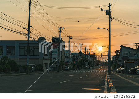 札幌市豊平区月寒の朝焼け 札幌市豊平区月寒の朝焼け 107286572