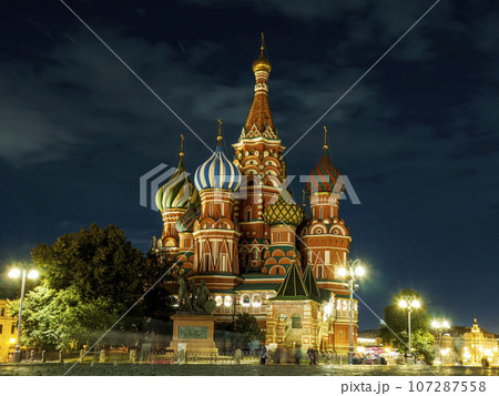 St. Basil Cathedral at night in Red Square in Moscow, Russia. Illuminated building 107287558