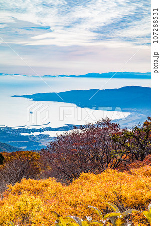 【新潟県･佐渡･紅葉】紅葉を見ながら新潟県を一望しよう 10月 107288531