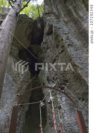 垂水遺跡の神秘的な絶景 山形県山形市 垂水遺跡の神秘的な絶景 山形県山形市 107292348