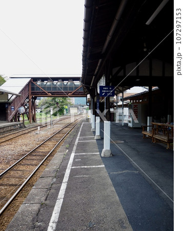長良川鉄道、郡上八幡駅、郡上おどり、駅舎、跨線橋、ホーム、城下町 長良川鉄道、郡上八幡駅、郡上おどり、駅舎、跨線橋、ホーム、城下町 107297153