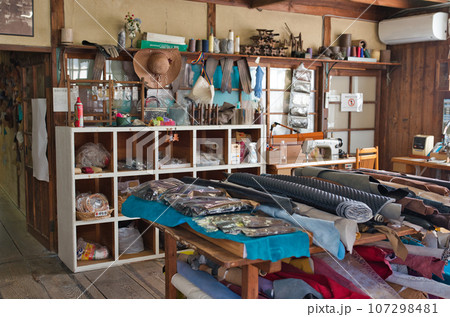 東かがわ手袋ギャラリー 107298481