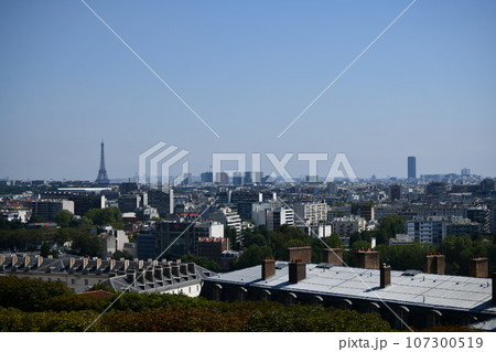 サン・クルー公園の青葉城址から望むパリ サン・クルー公園の青葉城址から望むパリ 107300519