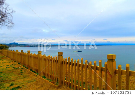 ニュージーランド北島の心臓、タウポ湖 107303755