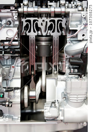 Engine pistons Engine pistons 107308275