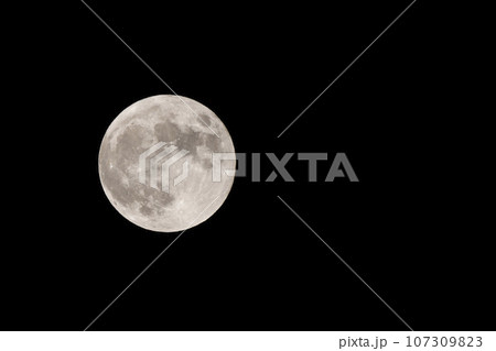 満月の中秋の名月　宮城県 107309823